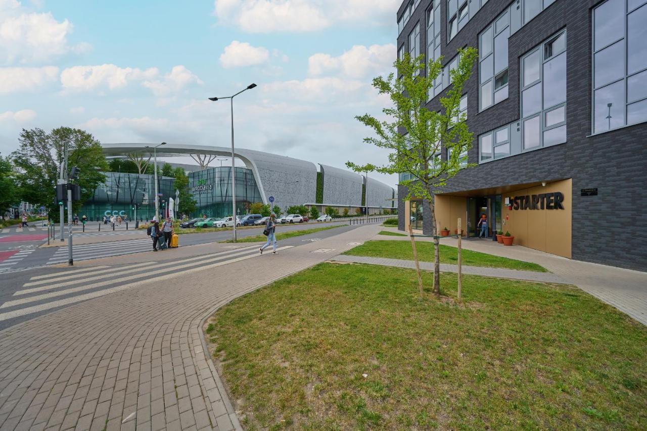 Trendy Studios With Home Office Near Wroclaw Main Station By Noclegi Renters Exterior foto