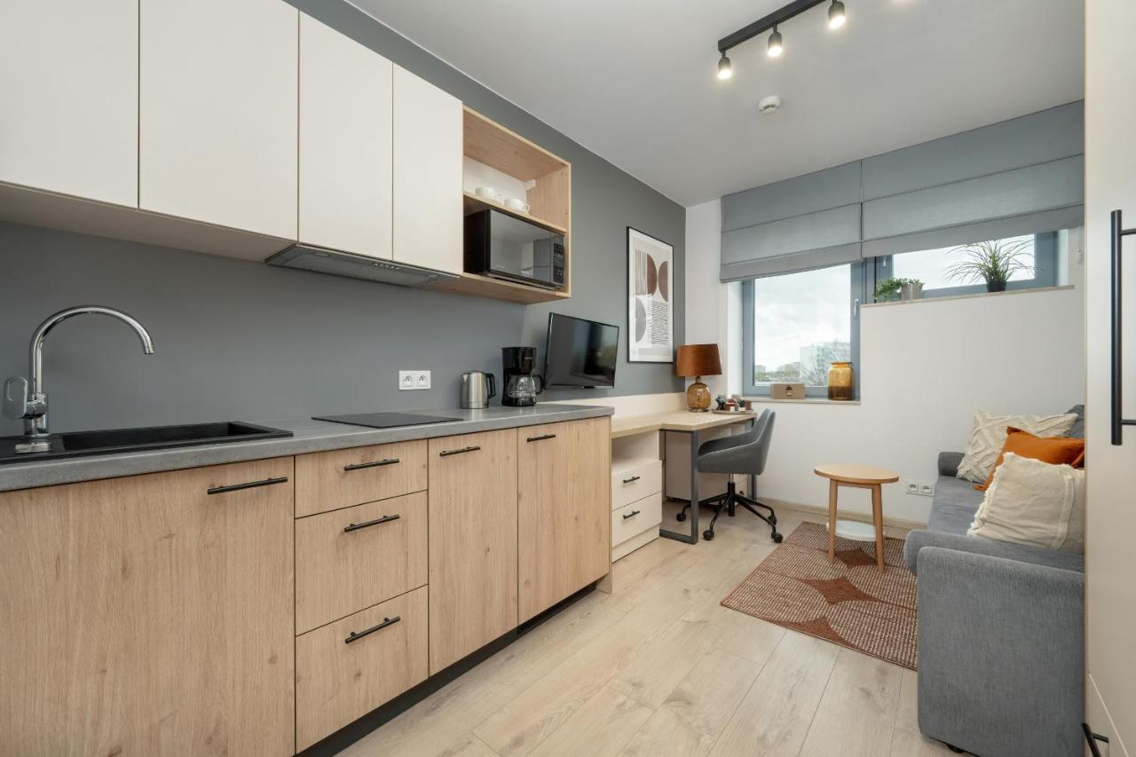 Trendy Studios With Home Office Near Wroclaw Main Station By Noclegi Renters Exterior foto